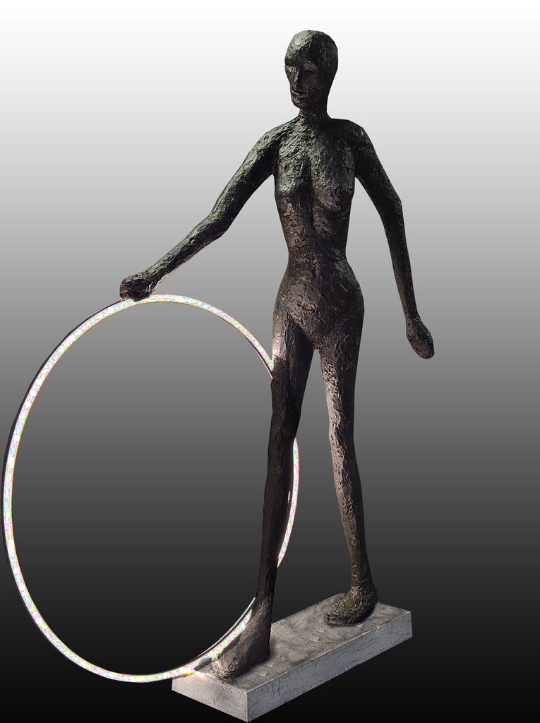 La FEMME à L'ANNEAU